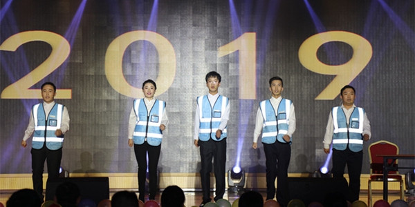 10-02、管理公司情景劇《中國夢 三箭夢》.jpg